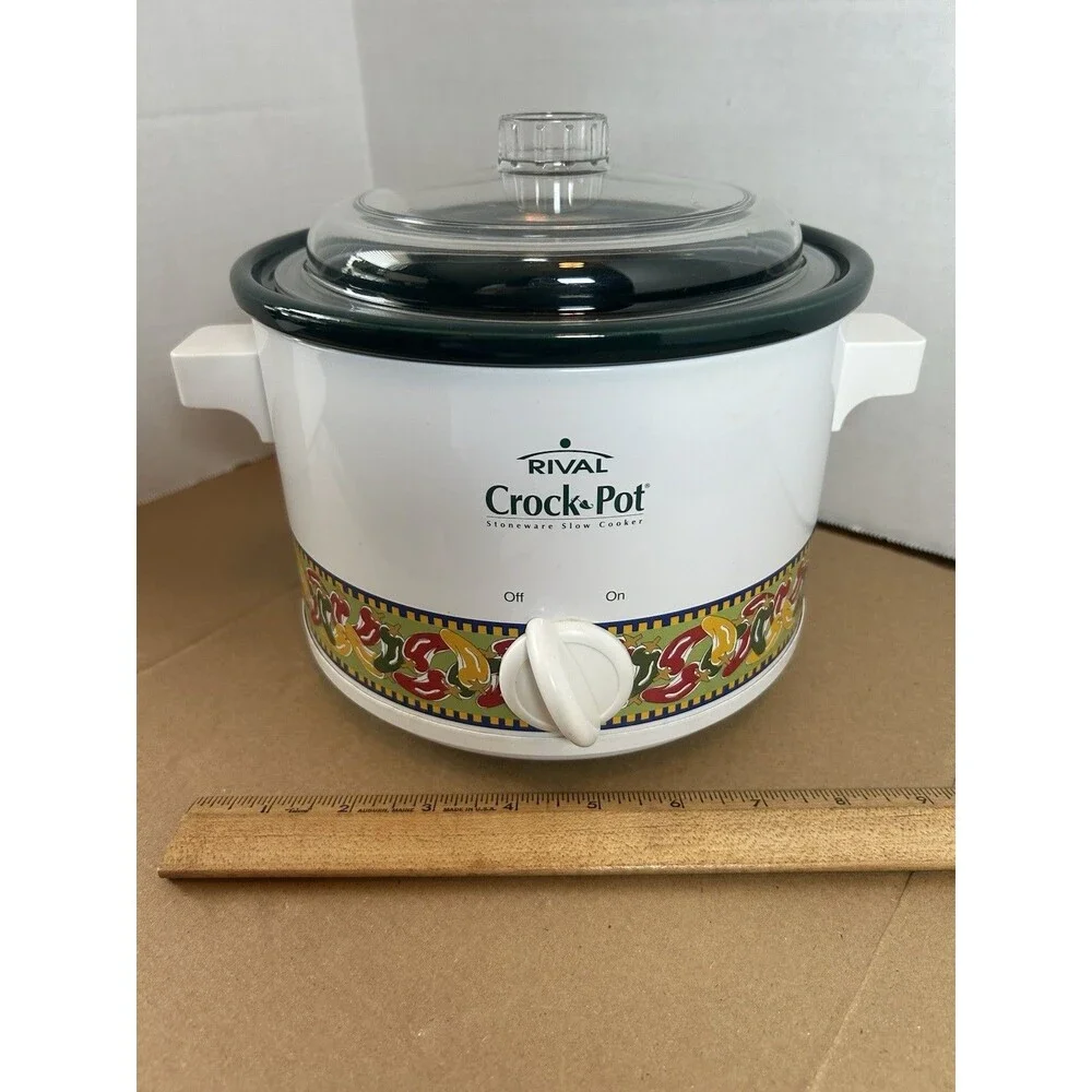 Rival Crock Pot 2 Qt Slow Cooker Model 3122 Chili Pepper Design Vtg 2003 W/Box